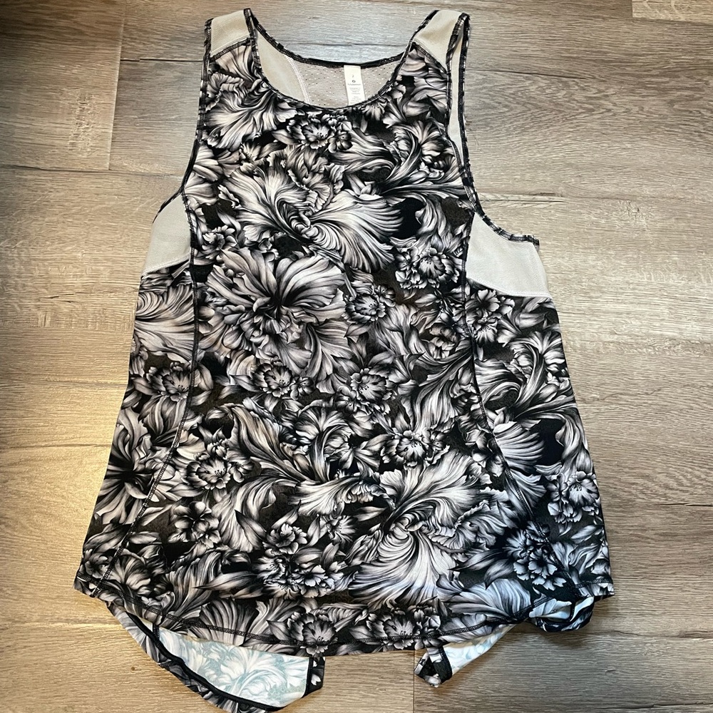 Lululemon Sculpt Tank with tie back